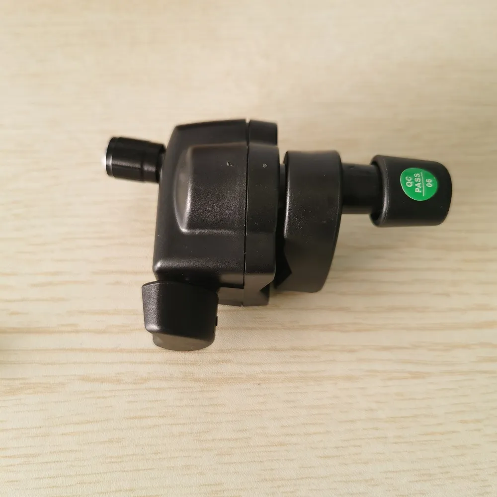 ⁦جهاز تحكم عن بعد بالزووم وفتحة العدسة للكاميرات⁩ - الصورة ⁦3⁩